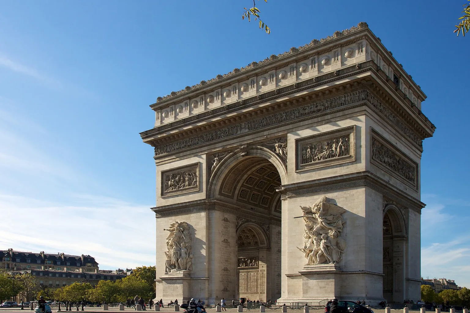Arc de Triomphe : le comparatif des options de réservation