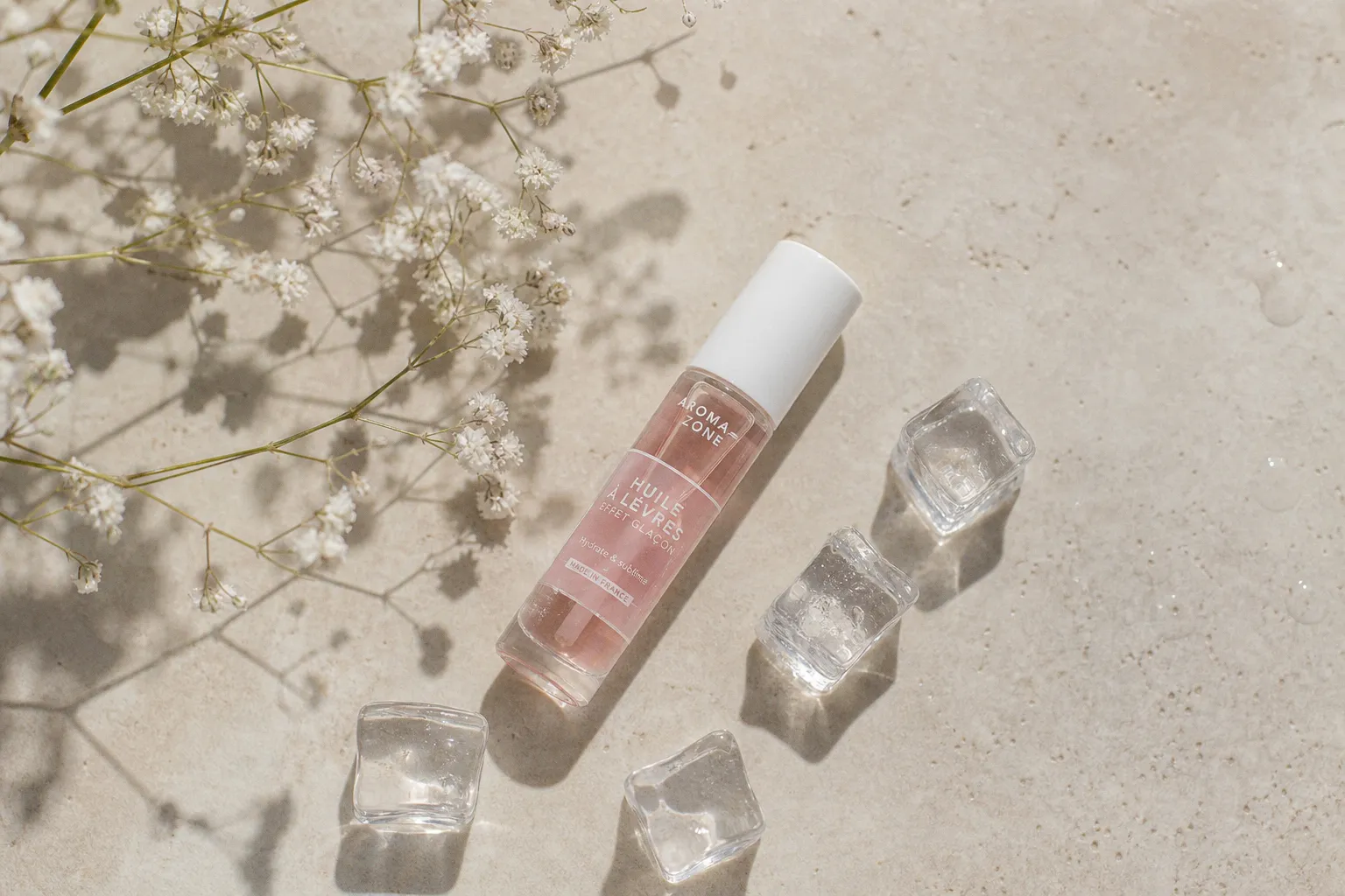 L'huile à lèvres effet glaçon d'Aroma-Zone : la nouvelle alternative naturelle au gloss