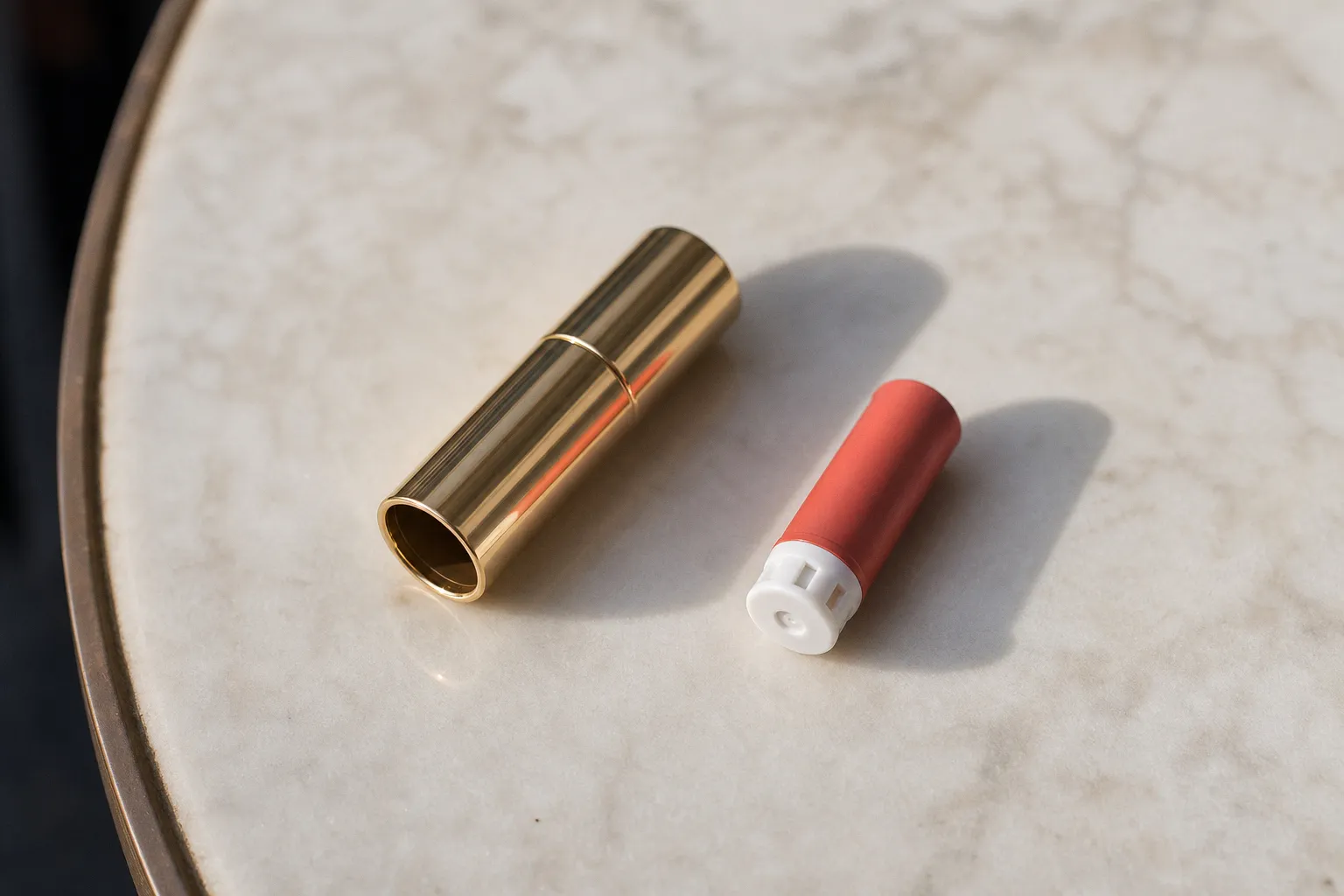 Maquillage rechargeable : une alternative rentable ?